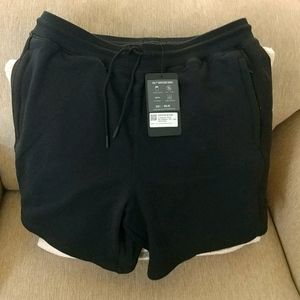 FABLETICS COURT SIDE SHORTS